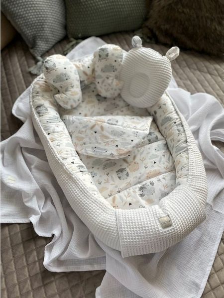 Loolay Bettnestchen Weiß WAFFELPIQUE/ HASE Beige Babynest Babyaustattung Neugeborene SETS, (Reisebett Unterlage Nestchen SOLO/ o. in Premium Geschenk SETS, 4-tlg, 4 Jahreszeiten ATMUNGSAKTIVER WAFFELSTOFF), LOOLAY® - 100% Europäische Stoffe und Kleinse...