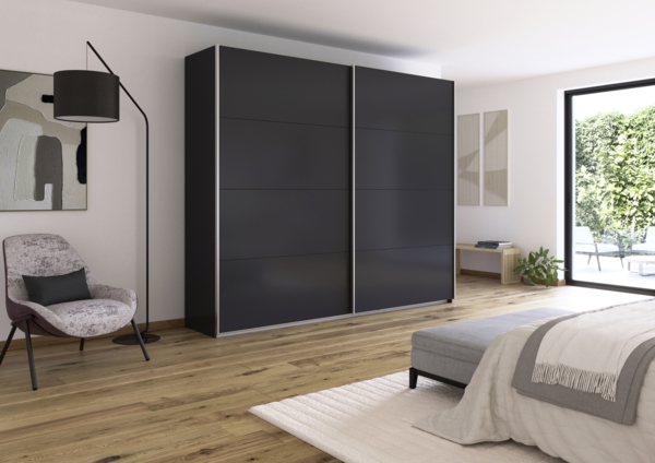 rauch Quadra, Kleiderschrank, Schiebetürenschrank, 2-türig, mit 3 Kleiderstangen und 6 Einlegeböden, Farbe Grau metallic, BxHxT 271x229x62cm