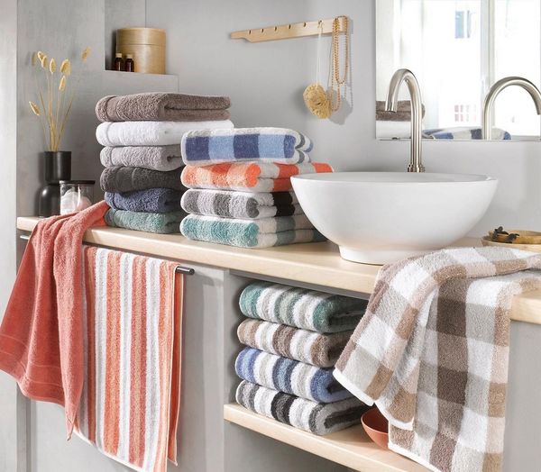 Cawö Duschtuch JUCKS, B 70 cm, L 140 cm, Nachtblau, Weiß, Grau, (1-St), 100 % Baumwolle