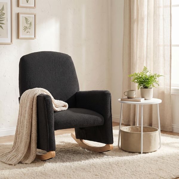 FurnitureR Schaukelstuhl mit Fußhocker und Beistelltisch, Moderner Teddy Relaxsessel mit Armlehnen, Bequemer Loungesessel mit Aufbewahrungskorb, Schwarz