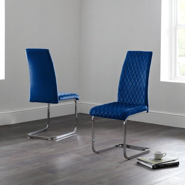 Julian Bowen 4er-Set Freischwingerstühle Calabria Velvet, Blau
