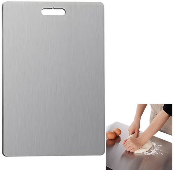 OKWISH Schneidebrett Edelstahl Hackbrett doppelseitig Küchenbrett doppelseitig nutzbar, Edelstahl, (29 × 20 cm, 1-St, Hygienisch, kratzfest, aufhängbar zur Aufbewahrung, leicht zu reinigen), Für Fleisch & Gemüse, ideal für Küche & Outdoor