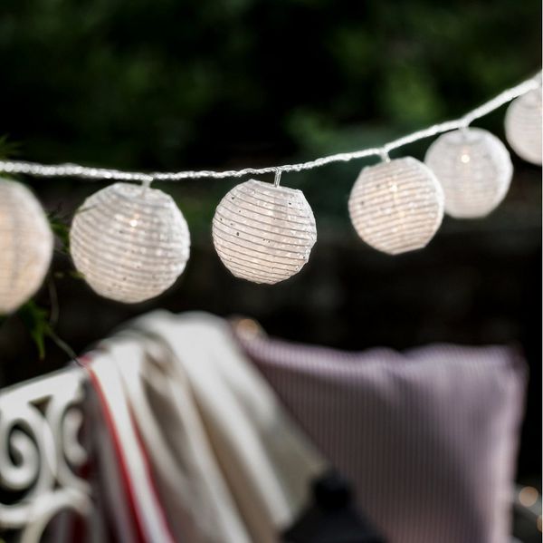 Lights4fun LED-Lichterkette 20er Lampion Lichterkette Cut-Out Muster koppelbar wetterfest
