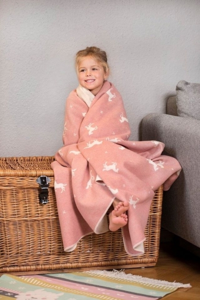 David Fussenegger Kuscheldecke Pferde Allover rouge 140x200 cm Bild 2