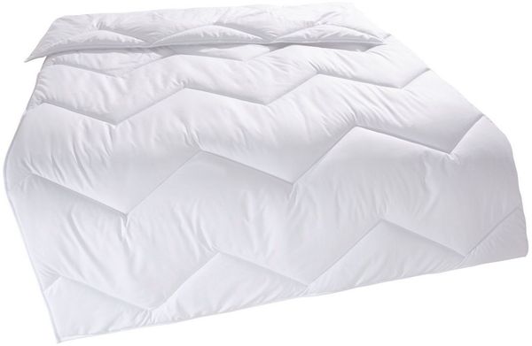 OTTO home Microfaserbettdecke Sartes, Bettdecke 135x200 cm, 155x220 cm, Füllung: Polyester, Bezug: Polyester, Bettdecken, Sommer, Decke, für Allergiker geeignet