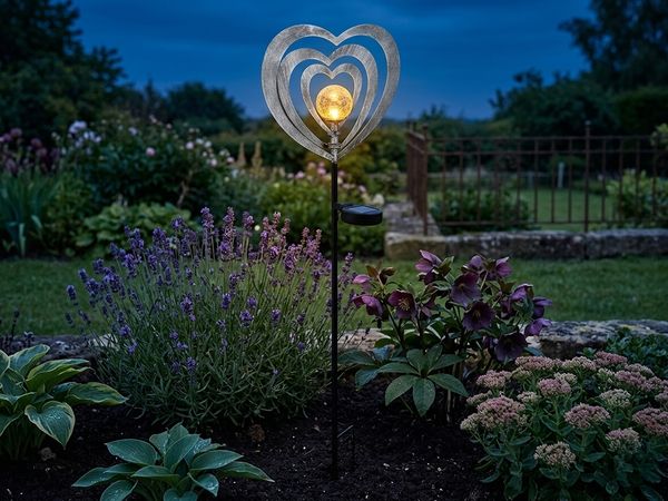 LED Solarleuchte, Metall, silbergrau, Herz, H 82 cm