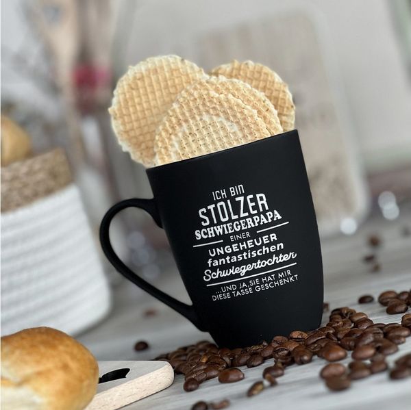 Spruchreif® Tasse SOFT-TOUCH-Tasse mit Gravur, Geschenk für die Schwiegereltern