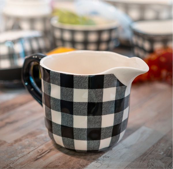 Neuetischkultur Milchkanne Milchkrug aus Keramik 800 ml Squares, 0.8 l, (Stück, 1-St, 1 Krug), Kanne Serviergeschirr
