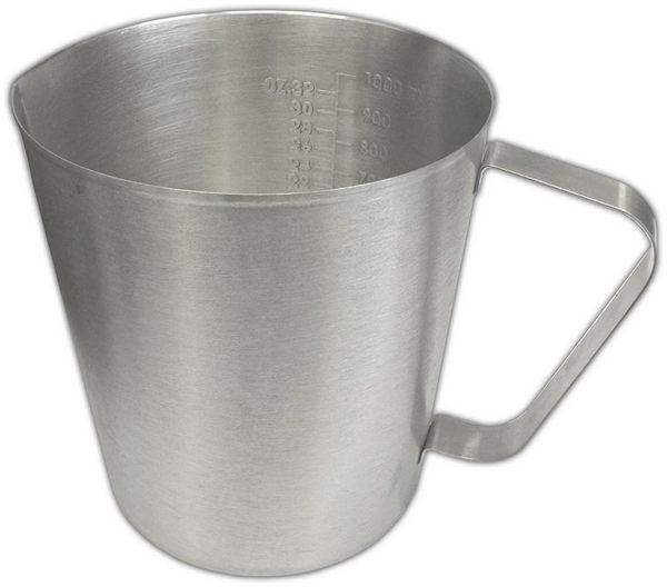 HAC24 Messbecher Messbehälter Maßbecher Meßkanne Milchkännchen, Edelstahl, (1-St), 1 Liter Messskala mit Griff