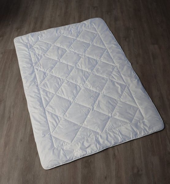 KÜNSEMÜLLER Naturhaarbettdecke Kamelhaardecke Steppbett Leicht, Füllung: 100% Kamelhaar, Bezug: 100% Baumwolle, Pflegeleicht, waschbar, atmungsaktiv und temperaturausgleichend.