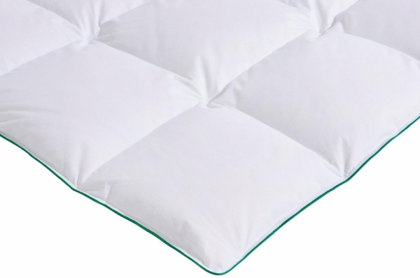 fjödur Daunenbettdecke Fee, Bettdecke 135x200, 155x220 cm und weitere Größen, Füllung: 80% Daunen, 20% Federn, Bezug: 100% Baumwolle, Hergestellt in Deutschland Bild 2