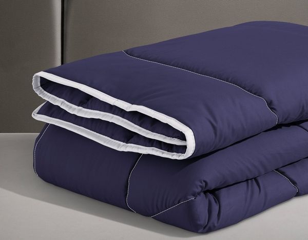 OTTO home Microfaserbettdecke Microlux, Bettdecke 135x200 cm und Übergrößen bis 240x220cm, Füllung: Feuchtigkeitsregulierende 3D Klimafaser (Polyester), Bezug: Microfaser-Feinbatist, fest versteppter Bezug - keine Bettwäsche nötig, Sommer, Winter Bild 3