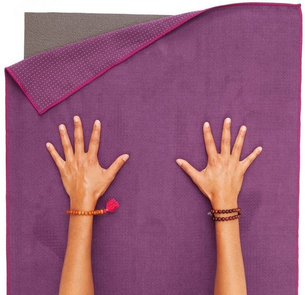 bodhi Sporthandtuch Yogatuch GRIP ² - Zweifarbig grau/aubergine Bild 4