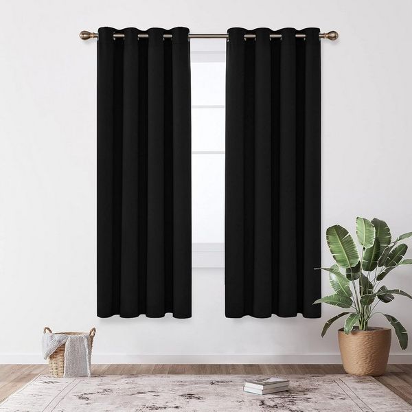 Deconovo Verdunkelungsvorhang Gardinen mit Ösen Blickdichte Vorhang Kälteschutz Schlafzimmer 2er Set, Blackout Curtain einfarbig Thermo Vorhang Verdunkelung Wärmeisolierend
