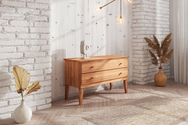 Niedrige Kommode LENNES Eiche massiv 112x66x45 cm