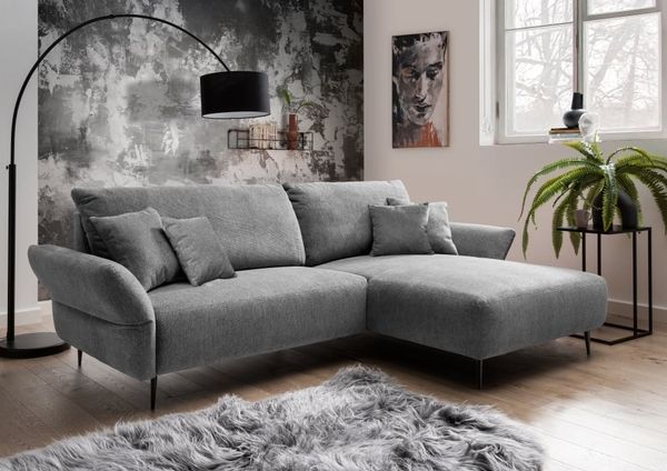 Ecksofa Vardo von Benformato: Stilvolle Eleganz in Mikrofaser mit verstellbaren Armlehnen und beidseitiger Montage, erhältlich in 5 Farben