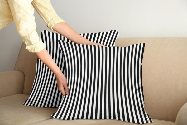 Abakuhaus Kissenbezüge Modern Accent Doppelseitiger Digitaldruck, (2 Stück), Schwarzweiss-Streifen Classic Line Bild 3