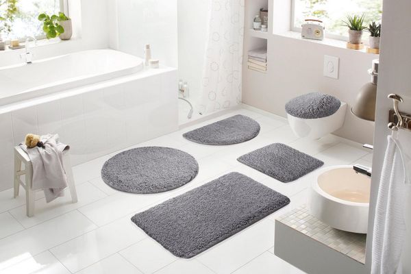 Kleine Wolke Badematte Mellow, Badvorleger, Badezimmer Teppich, Höhe 40 mm, rutschhemmend beschichtet, schnell trocknend, fußbodenheizungsgeeignet, Polyester, rechteckig, Badteppich, Uni-Farben, weich, rechteckig & rund erhältlich