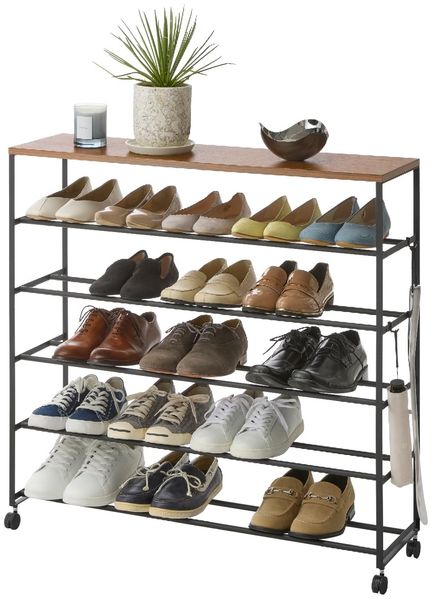 Yamazaki 1466 Tower 5-stöckiges Schuhregal mit Holzablage und Rollen, schwarz, Stahl/Holz/Nylon, minimalistisch, 26 x 90,5 x 87 cm