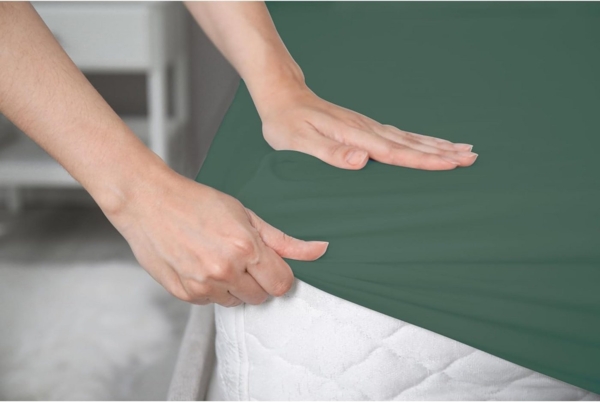 Livessa Spannbettlaken 140x200 cm Jersey Baumwolle - Spannbetttuch 140x200, Bettlaken 140x200 mit 30cm Matratzenhöhe, Ultra weich und atmungsaktiv, passt auch für 150x200 cm Matratzen Bild 2