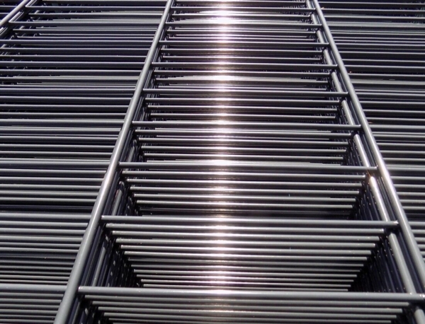 Doppelstabmattenzaun-Set / Anthrazit / 123cm hoch / 130m lang Stärke 6/5/6 Bild 4