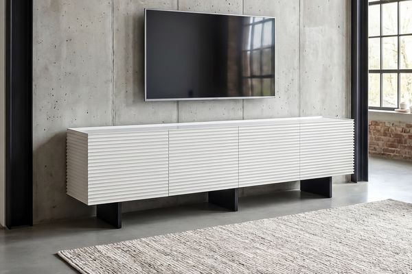 KAWOLA Lowboard LYNN TV-Board 4 Türen lackiert weiß 55 x 40 x 200 cm