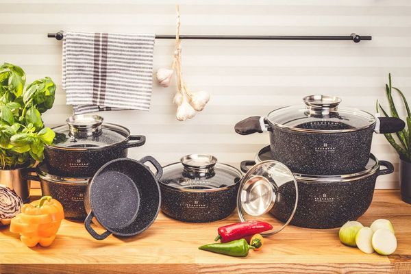 Edenberg Topf-Set Stylische Schwarze Töpfe – Modernes Design & Hervorragende Qualität, Aluminiumguss, Aluminium, Edelstahl, Keramik (Multifunktional, geeignet zum Kochen, Braten und Backen!, 12-tlg, Es ist eine perfekte Geschenkidee für jeden Anlass), ...