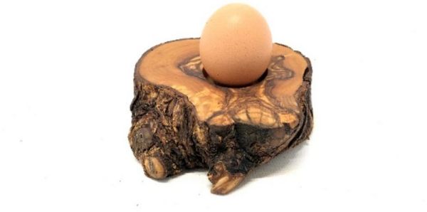 Olivenholz-erleben Eierbecher Eierbecher mit rustikalem Rand aus Olivenholz, (1-tlg), antibakterielle Wirkung
