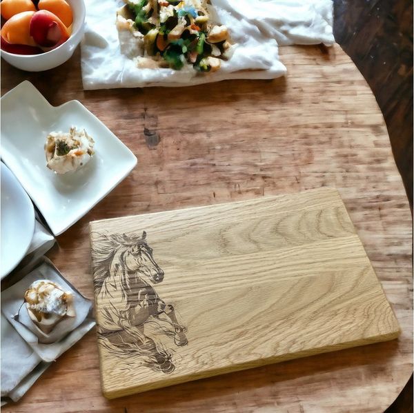 Camolo Frühstücksbrett Vesperbrett aus Eiche mit Pferd, Holz