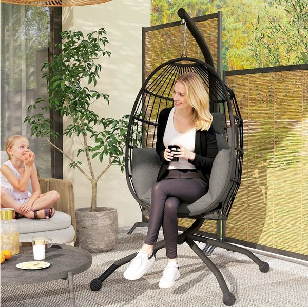 Outsunny Hängesessel Eiförmig, faltbar mit Becherhalter, abnehmbar waschbar Sitz, Gestell (Hängestuhl, 1-St, Schaukelstuhl), bis 120 kg Belastbar, Polyester, Schwarz