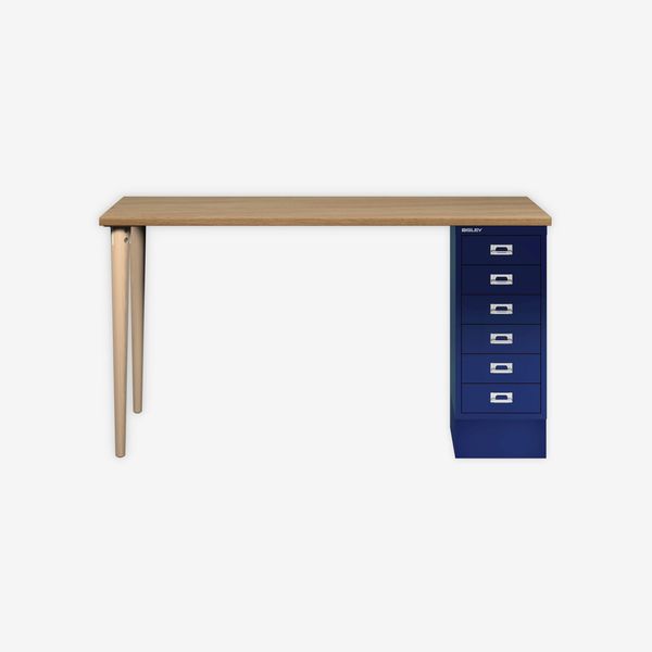 MultiDesk, 2 Eichenfüße, 1 MultiDrawer mit 6 Schüben, Dekor natürliche Eiche, Farbe Oxfordblau, Maße: H 740 x B 1400 x T 600 mm