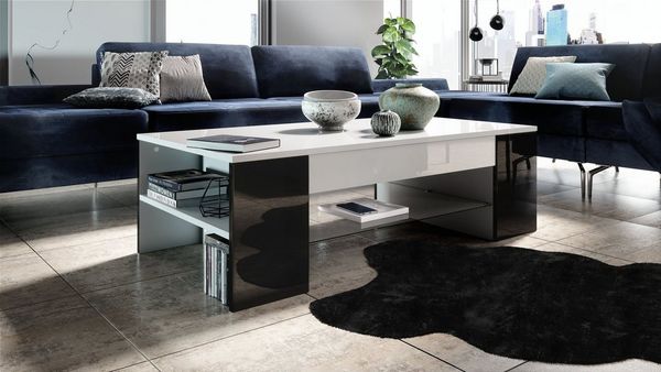 Vladon Couchtisch Clip, Wohnzimmertisch mit 2 Seitenfächern und 1 Glasplatte, Weiß matt/ Schwarz Hochglanz (118 x 37 x 60 cm)