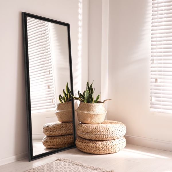 WANDStyle Wandspiegel H390 aus Massivholz in Schwarz 56 x 106 cm im Stil Landhaus Bild 5