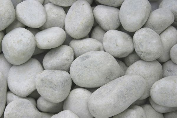 Bellamoli Gestaltungskiesel Bianco Carrara weiß ca. 40-60 mm, 25 kg Kieselsteine