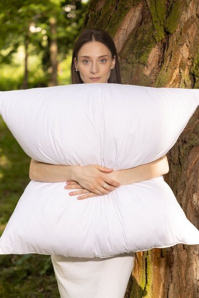 Vitaschlaf Gänsedaunenkopfkissen Vitaschlaf® Daunenkissen 100% Gänsedaune, Füllung: 100% Gänsedaunen, Bezug: Bio-Baumwolle, Seitenschläfer, Bauchschläfer, Rückenschläfer, OEKO-TEX Standard 100, OEKO-TEX SteP, Nomite-Siegel