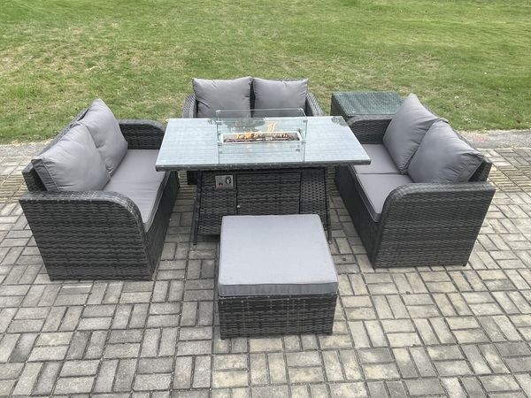 Fimous Rattan Gartenmöbel Sofa Set Gas Feuergrube Esstisch Gasheizung mit Beistelltisch Liebe Sofa Großer Fußhocker Dunkelgrau Gemischt