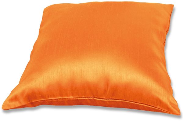 Kissenhüllen Alessia in Unifarben mit und ohne Kissenfüllung, gemütlich und anschmiegsam in vielen verschiedenen Farben erhältlich (orange - möhre/60x60 cm/ohne Füllung) Bild 5