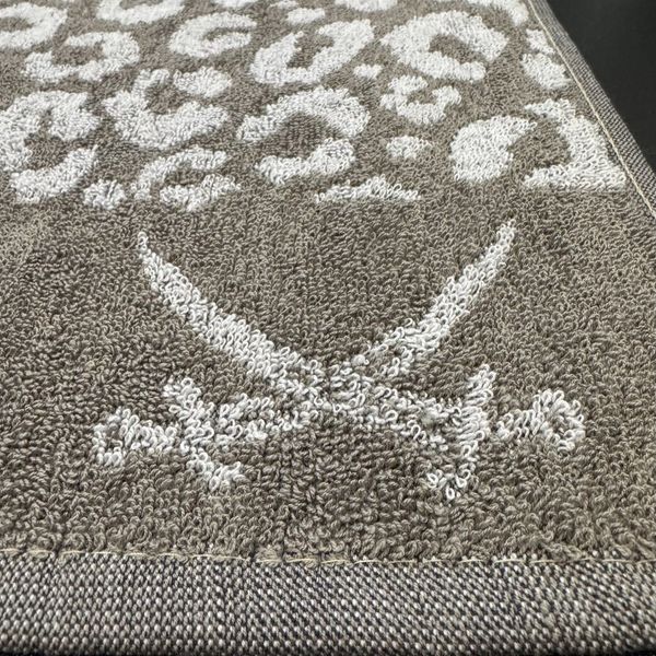 Sansibar Sylt Duschtuch Badetuch "LEO", 90x160 cm, 100% Baumwolle, (1-St), hautfreundlich, saugstark, modernes Leo-Design