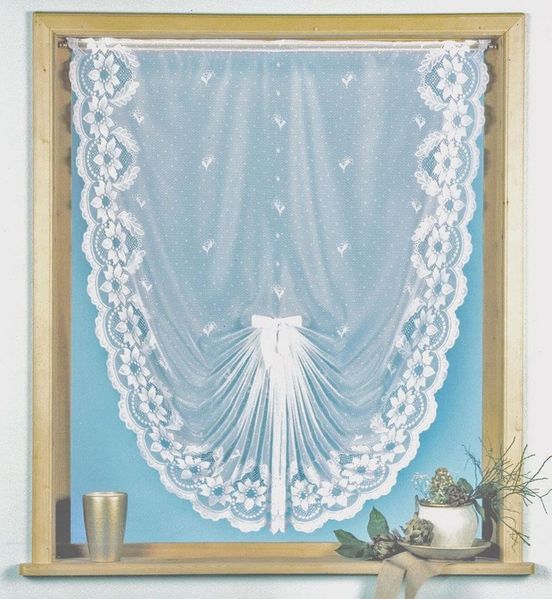 Weckbrodt Scheibengardine Flensburg (1 St), Kräuselband, halbtransparent, Jacquard, Jacquard, Schwalbenschwanz, floral, Bordüre, gebogt, Gardine, Store