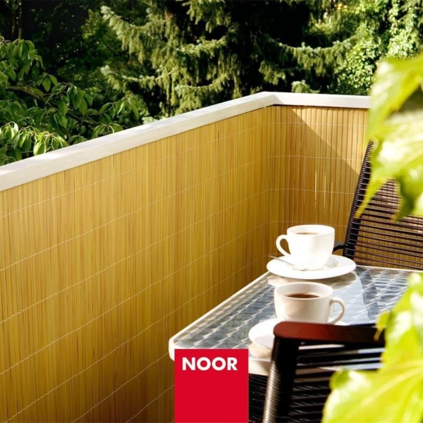 NOOR PVC Sichtschutzmatte - wetterfester Sichtschutzzaun für Balkon, Terrasse und Garten - stabile Balkonverkleidung als Sichtschutz - einfache Montage der Zaunblende - Bambus 100 cm x 3 m Bild 5