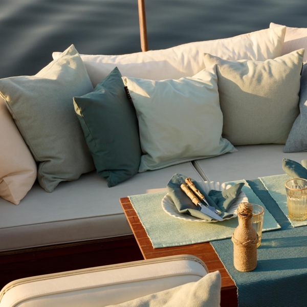 LINUM ANNABELL Elegant Kissenhülle 40x40 cm, 100% Baumwolle, Maschinenwaschbar, Dunkles Marineblau Bild 3