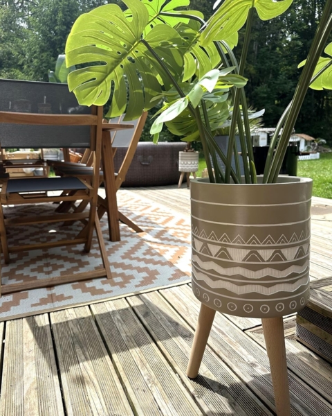 Blumentopf mit Beinen MILINA Keramik 30 cm Beige Bild 8