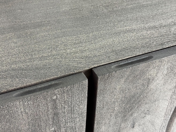 Lowboard Akazie Massivholz 160cm TV-Kommode 3 Türen Smoked Grey Metallbeine Modern Bild 6