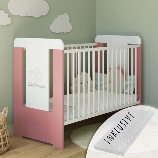 Kids Collective Babybett Gitterbett höhenverstellbar, herausnehmbare Sprossen, Kleine Prinzessin Gravur 60x120 weiss pink Mädchen, mit Matratze