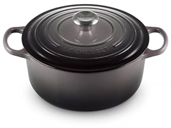 Le Creuset Signature Gusseisen-Bräter mit Deckel, Für alle Herdarten und Induktion geeignet, Rund, Flint, 26,0 cm, 5.3