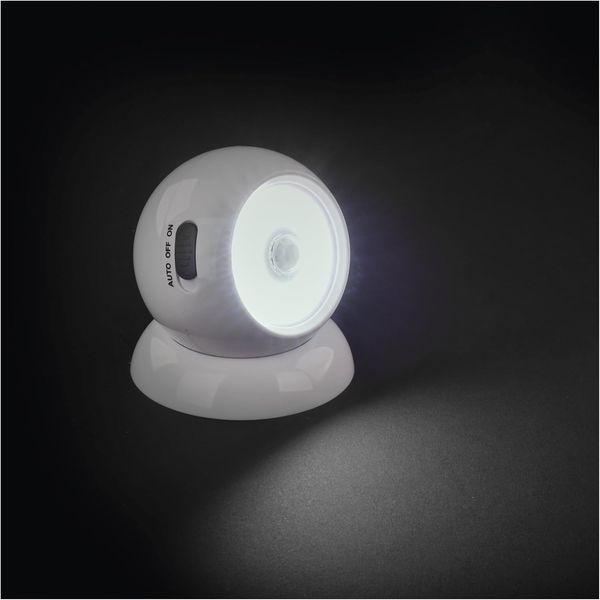 EMOS - LED Nachtlicht mit Sensor - COB-LED in Kaltweiß, batteriebetrieben (3x AAA) - magnetische Halterung für einfach Ausrichtung - 3 Modi: AUTO/ON/OFF - 15m Reichweite, 30 s Leuchtdauer - Weiß