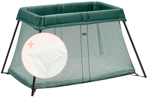 BabyBjörn Reisebett Light mit Spannbetttuch, Dunkelgrün/Baumwolle, Weiß, 1. 0 Count