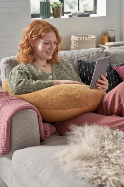 Theraline Plüschmond Mondkissen Stillkissen 140x27 cm Puderrosa Bild 5