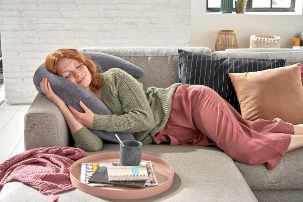 Theraline Plüschmond Mondkissen Stillkissen 140x27 cm Puderrosa Bild 4