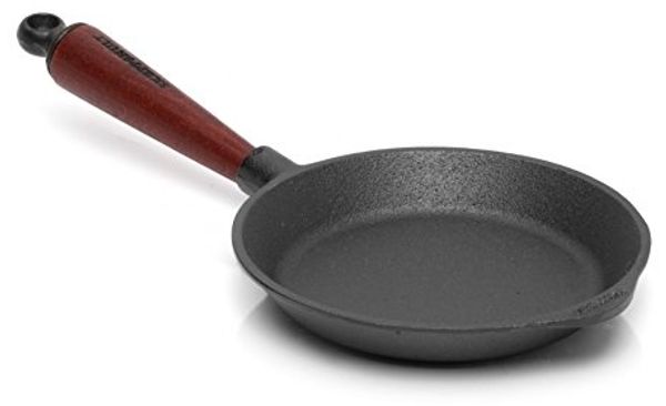 Bratpfanne 18 cm aus Gusseisen 0180T, flacher Rand / Griff Buche von SKEPPSHULT